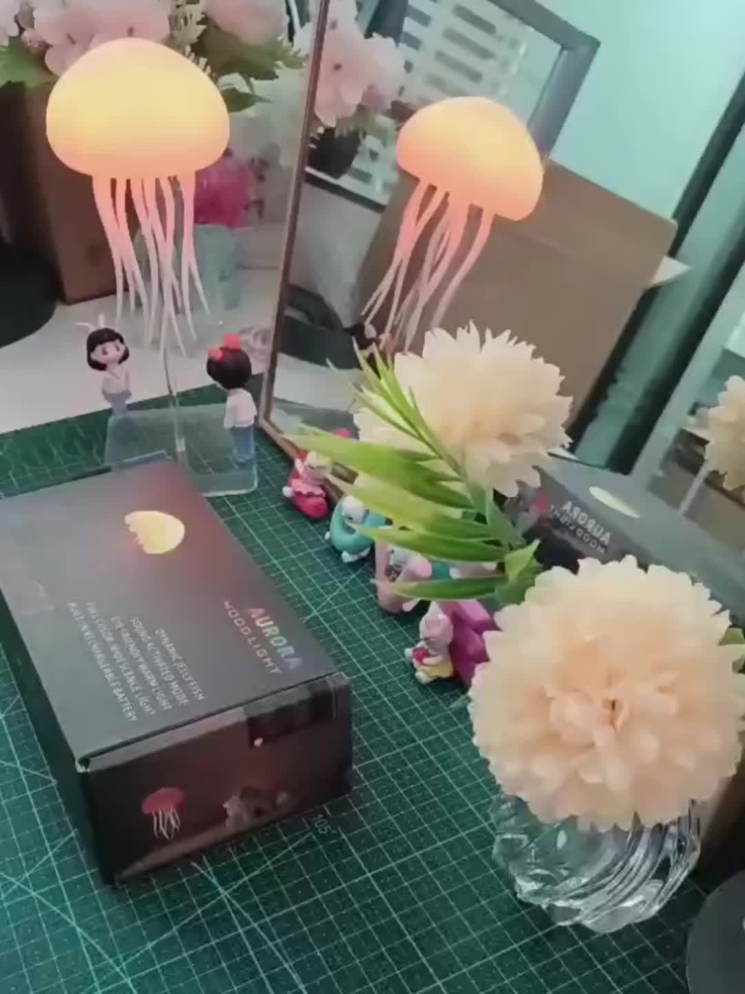 Jellyfish LED Desk Lamp