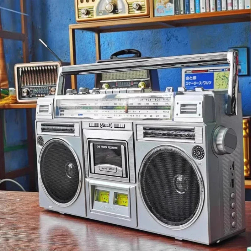 Retro Vintage Boom Box "Master-Blaster"